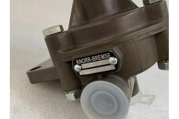 Prevodnik tlaku Modell DB2116 Knorr Bremse I86155 Part manufacturer Knorr Bremse