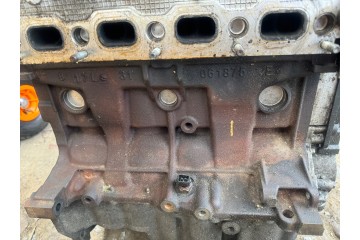 SILNIK 1 6 16V 714K4M SCENIC II MEGAN II LIFT Engine type petrol