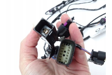 Original bumper beam 6xPDC 2xLED camera DISCOVERY 5 V L462 LR087136 Catalog number of the part LR087136 HY3214369AD