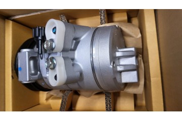 Compressor air conditioning compressor Renault Alaskan 2 3dCi 926004JA1A ORIGINAL Catalog number of the part 926004JA1A