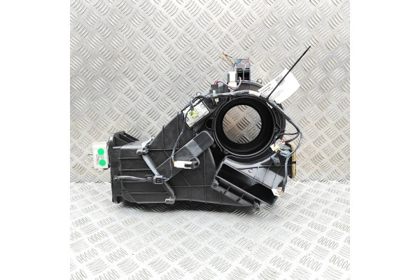 1023883 00 H TESLA MODEL X indoor heater 2013