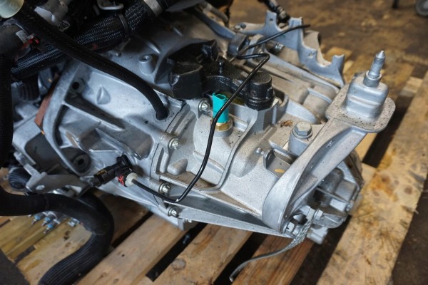 PRIMASTAR TRAFIC IV VIVARO PF6082 GEARBOX 320105040R 2 0DCI 4KM Car type trucks cargo vans passenger cars
