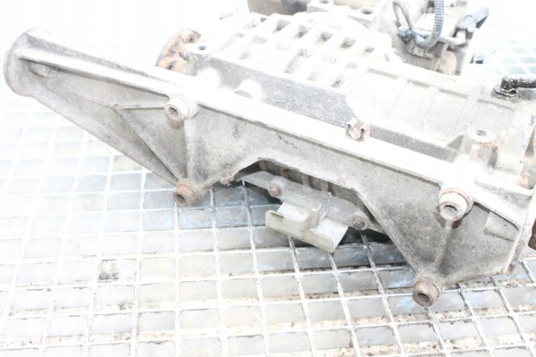 Reductor trasero Audi TT Roadster (8N9) 02D525010AE 33009094 1.8L 132k