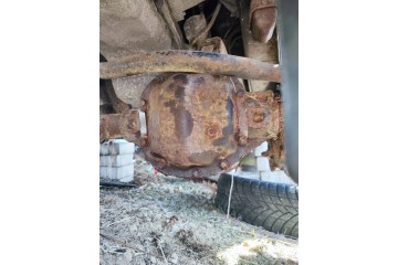 Jeep Grand Cherokee WJ 2 7 crd 3 55 bridge FRONT Differ low mileage Part manufacturer Jeep OE