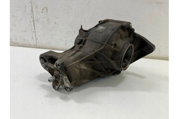 Rear reducer MERCEDES BENZ A1673511300 2 0L hybrid 142kW 2020