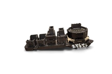 Nissan Pathfinder III R51 25536EA000 Bridge Lock Switch Car type passenger cars