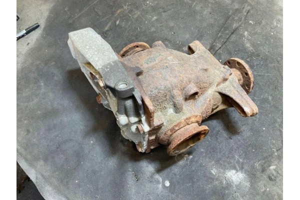Rear reducer BMW 3 Convertible E93 514992 2 0L diesel 135kW 2011 Part manufacturer BMW OE