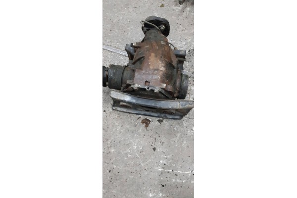 Rear differential Mercedes Benz E W124 R1243512508 Installation side multipurpose