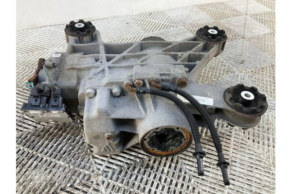 Rear reducer AUDI Q3 8U PGA 2 0L diesel 130kW 2014 Car type passenger cars