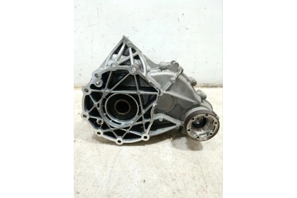 Reductor trasero MASERATI LEVANTE SUV (M161) 670038072 2017