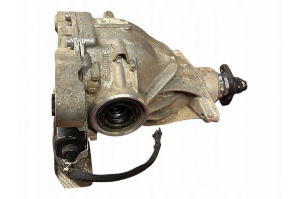 Rear differential BMW 5 G30 G31 G38 8686983