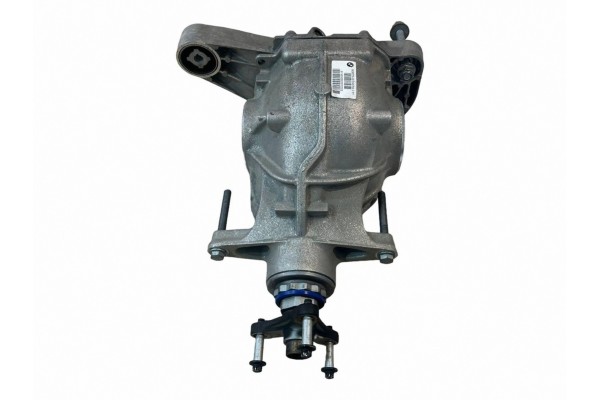 Rear differential BMW 7 G11 G12 8638075 Car type passenger cars