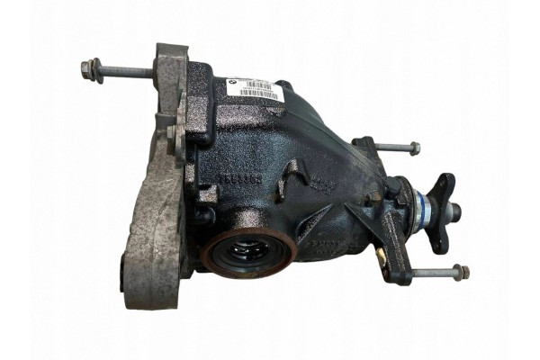 Rear differential BMW 7 G11 G12 8642810 Installation side multipurpose
