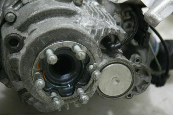 Rear differential BMW X6 F16 33107595261 Car type passenger cars