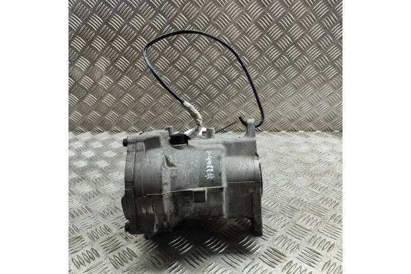 Front differential Land Rover Range Rover Evoque L538 EJ32 7L486 AC Part manufacturer Land Rover OE