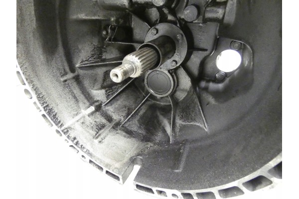 BMW E90 2 0si E85 GEARBOX 6 MANUAL GS6 17BG TCBH Transmission type manual
