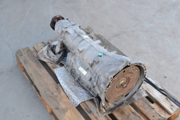 TRANSMISSION BMW E90 E91 E84 7590123 COMPLETE X Drive with Reducer F V Transmission type automatic
