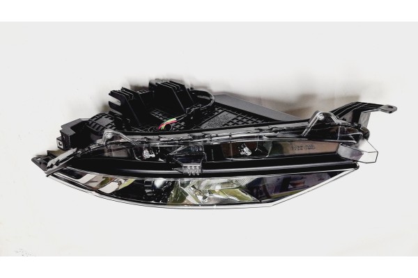 MITSUBISHI L200 2019 2022 LAMP LEFT FRONT OEM Catalog number of the part 8301D377