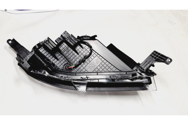 MITSUBISHI L200 2019 2022 LAMP LEFT FRONT OEM Version European