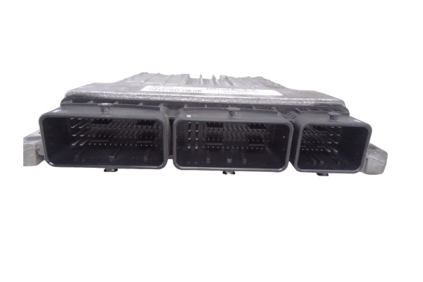 237102426R  CENTRALITA MOTOR UCE RENAULT MEGANE III COUPE Dynamique 2012 237102426R 211101 RENAULT - 1