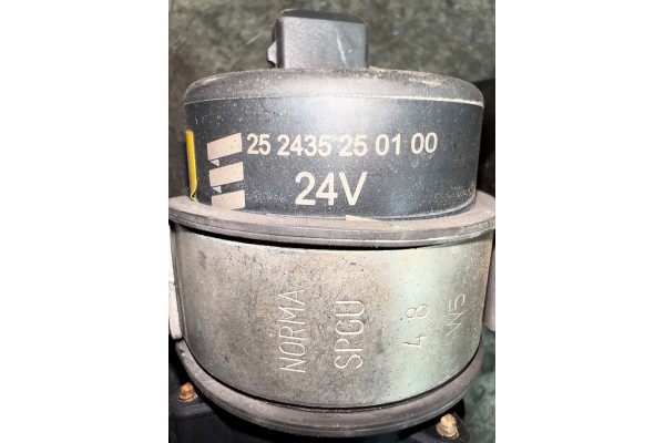 A9608303437 MERCEDES BENZ Water heater Other Packaging status replacement