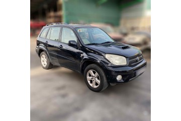 Toyota RAV4 (A2) 2.0 D-4D Sol 4x4 2004 para piezas | Desguace Gandia SL