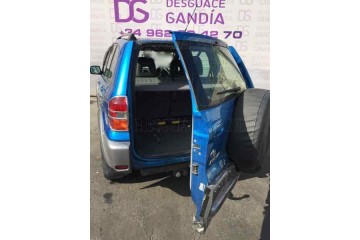Toyota RAV4 (A2) 2.0 D-4D Executive 4x4 2002 para piezas | Desguace Gandia SL