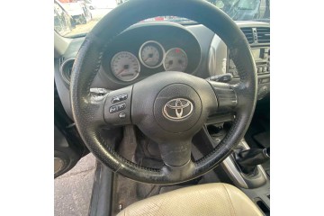Toyota RAV4 (A2) 2.0 D-4D Sol 4x4 2004 para piezas | Desguace Gandia SL