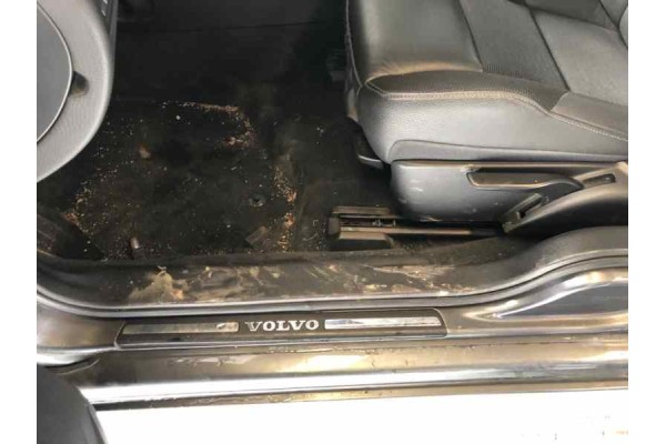 Volvo S60 Berlina D5 Momentum 2008 para piezas | Desguace Gandia SL