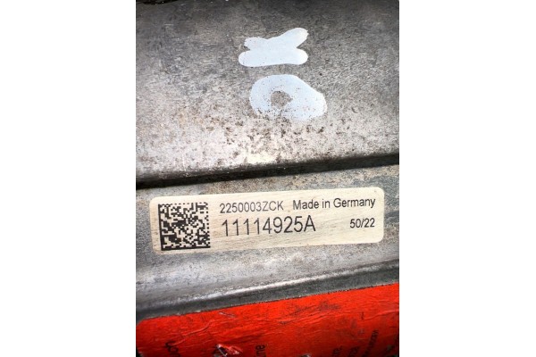 13210432 VOLVO Coolant Circulation Pump Packaging status replacement