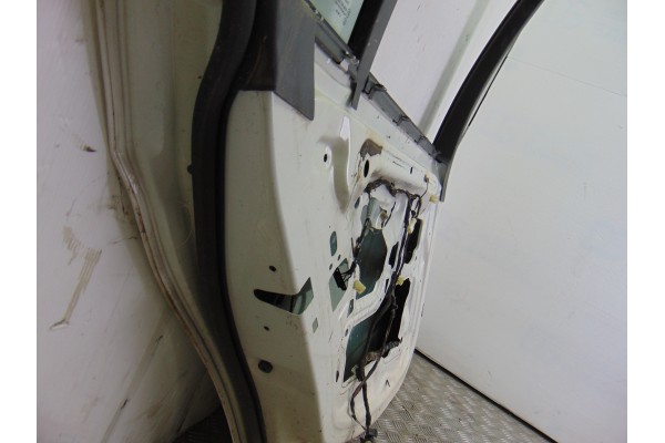 BLANCA PUERTA TRASERA IZQUIERDA BMW SERIE 3 BERLINA (E90)