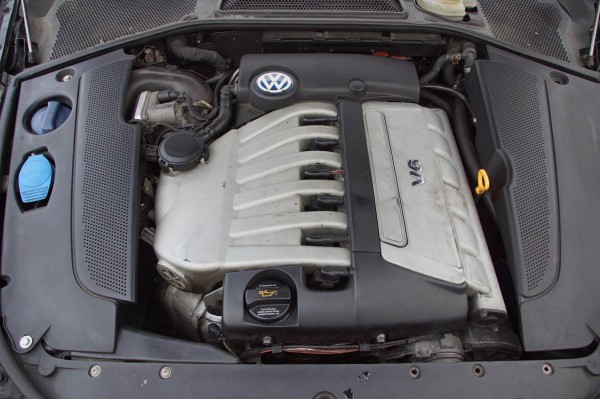 Volkswagen Phaeton 2003 Engine AYT Catalog number of the part AYT