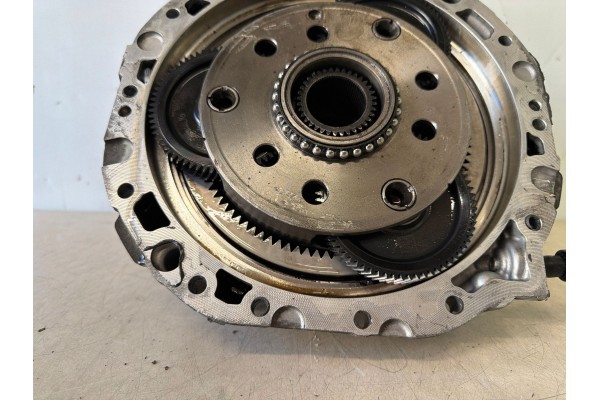 2023 Audi e tron Rear differential 0MB300040C Installation side rear