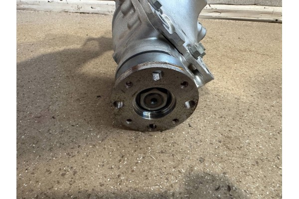 Diferencial delantero BMW Serie 7 G70 8896274