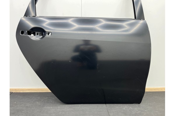 MITSUBISHI GRANDIS 2003r 2011r RIGHT REAR DOOR NEW ORIGINAL Catalog number of the part MITSUBISHI GRANDIS POZNAN