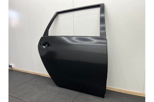 Puerta Trasera Derecha Mitsubishi Grandis 2003-2011 - Nueva Original O