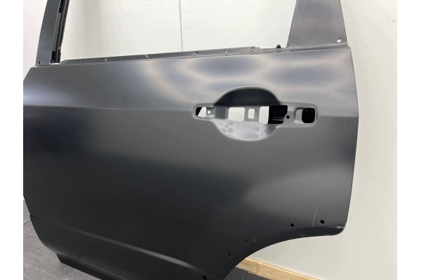Puerta Trasera Izquierda Mitsubishi Outlander I 2003-2006 - Nueva Orig