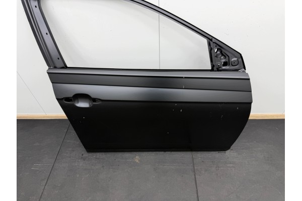 VOLKSWAGEN VW POLO 2G DOOR RIGHT FRONT NEW ORIGINAL Catalog number of the part VOLKSWAGEN VW POLO 2G DRZWI PRAWE PRZEDNIE PRZOD 