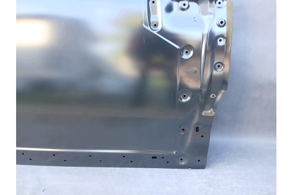 DACIA DUSTER III DOOR RIGHT FRONT ORYG Customs tariff code 87082990