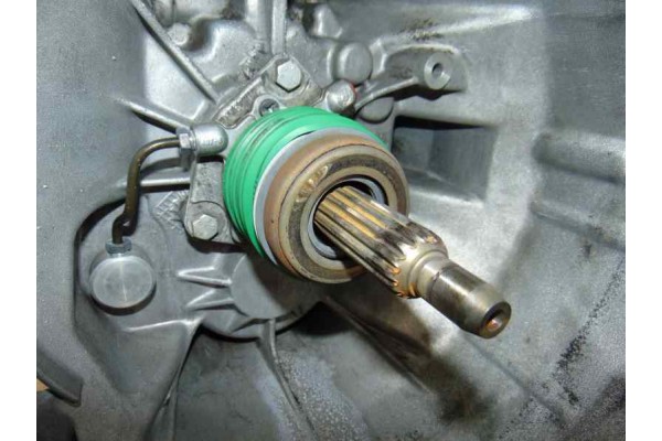 5V M CAJA CAMBIOS OPEL OMEGA B Elegance Berlina 2000 5V M 175080 OPEL - 5