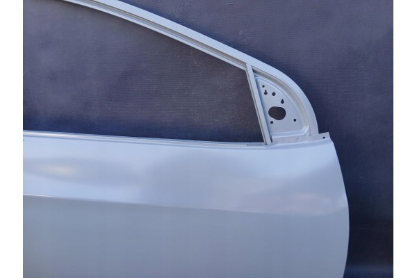 HYUNDAI I30 II 12 DOOR RIGHT FRONT ORYG Part manufacturer Hyundai OE