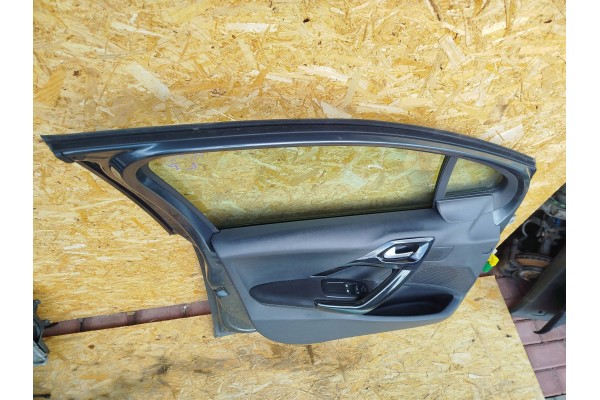 Puerta Delantera Izquierda (Lado Conductor) para Peugeot 208 I