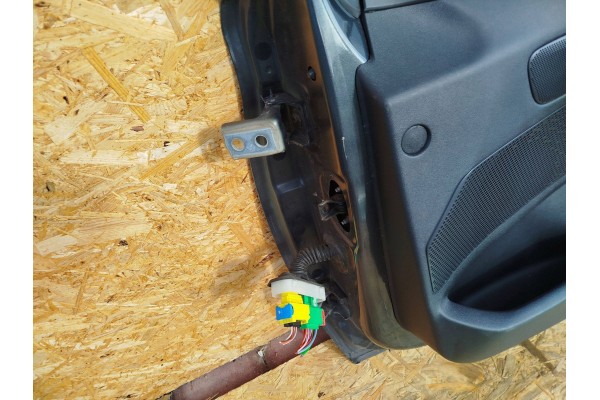 Puerta Delantera Derecha KTPD para Peugeot 208 I