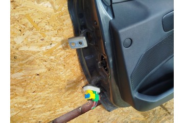 Puerta Delantera Derecha KTPD para Peugeot 208 I