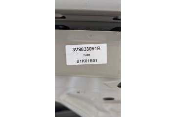 NEW REAR DOOR LEFT SKODA SUPERB B8 3V 2020 3V9833051B Car type passenger cars