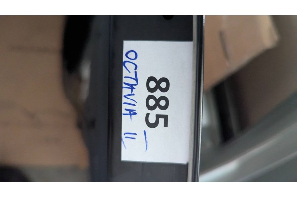 NEW REAR DOOR SKODA OCTAVIA MK2 1Z 2013 1Z5833056 Car type passenger cars