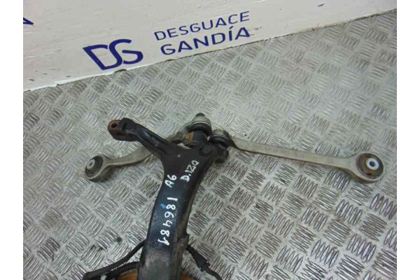 8D0407257 MANGUETA DELANTERA IZQUIERDA AUDI A6 BERLINA (4B2) 2.8 Quattro 2000 8D0407257 186481 AUDI - 2