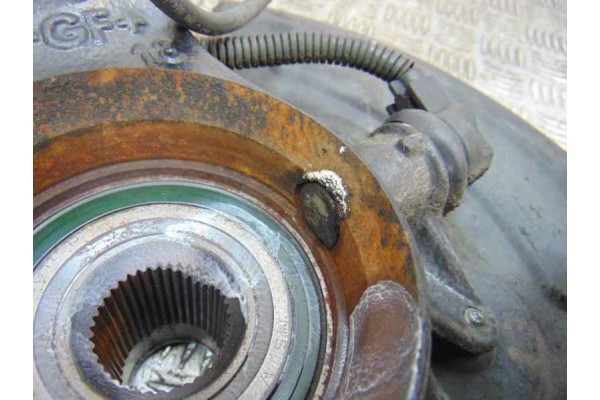 8D0407257 MANGUETA DELANTERA IZQUIERDA AUDI A6 BERLINA (4B2) 2.8 Quattro 2000 8D0407257 186481 AUDI - 5