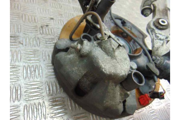 8D0407257 MANGUETA DELANTERA IZQUIERDA AUDI A6 BERLINA (4B2) 2.8 Quattro 2000 8D0407257 186481 AUDI - 7