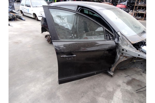 NEGRA PUERTA DELANTERA DERECHA RENAULT MEGANE III BERLINA 5P Business 2014 NEGRA 210464 RENAULT - 1